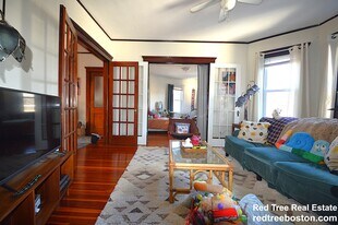 16 Nonantum St in Boston, MA - Building Photo