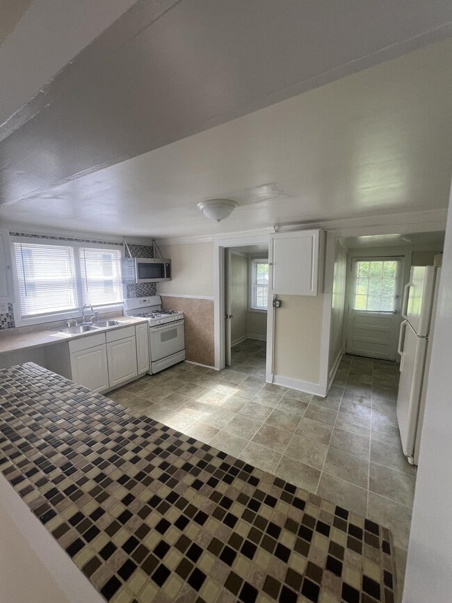 property at 121 W Forrest Ave