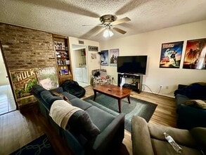 1421 S 12th St in Waco, TX - Building Photo - Building Photo