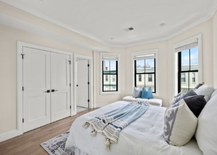 303 Maverick St, Unit 1 in Boston, MA - Building Photo - Building Photo