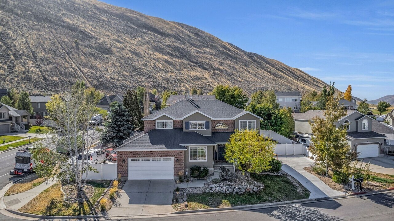 38 Manilla Cir in Draper, UT - Building Photo