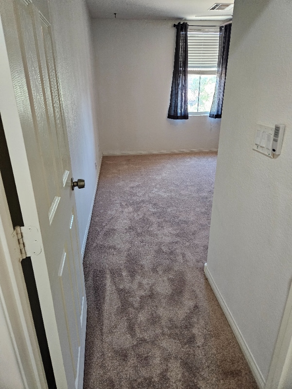 7204 Mountain Den Ave in Las Vegas, NV - Building Photo - Building Photo