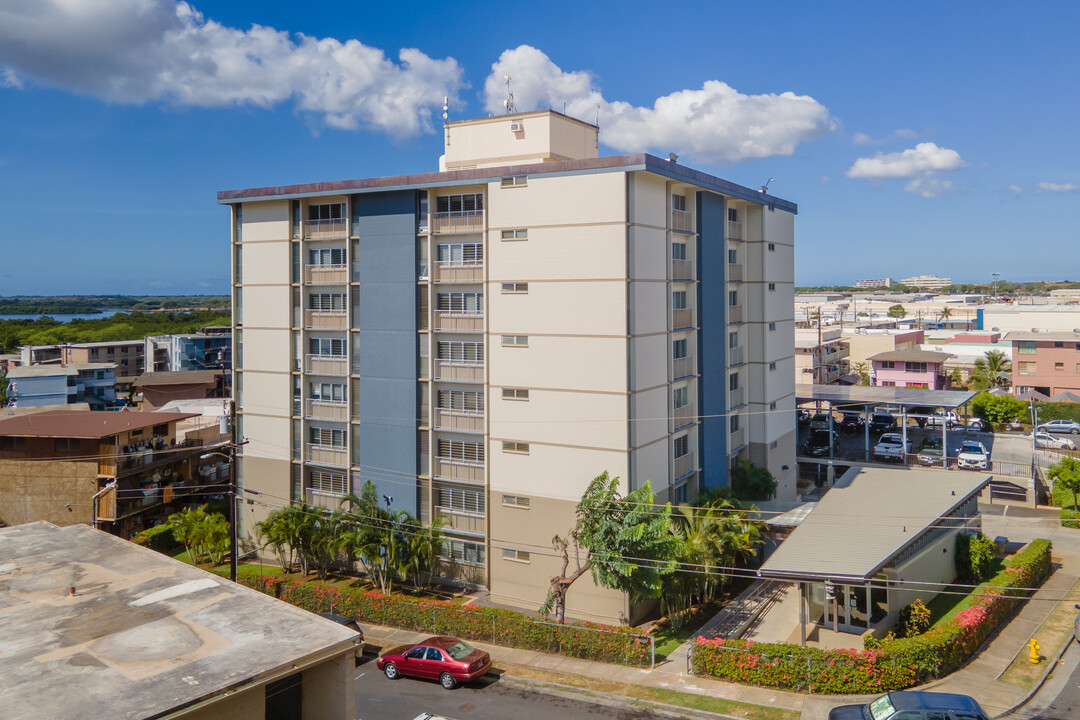 Waipahu Towers in Waipahu, HI - Foto de edificio