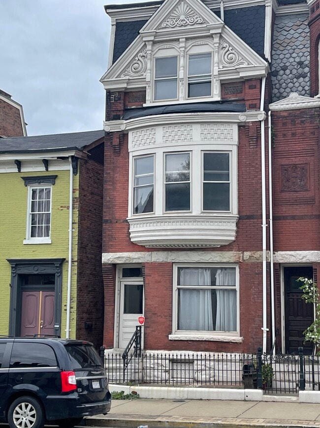 2303 Chapline St, Unit Second Floor in Wheeling, WV - Building Photo - Building Photo