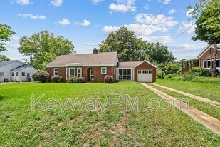 2334 Redwood Dr in Augusta, GA - Building Photo