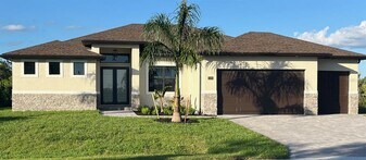 13342 Commonwealth Ave in Port Charlotte, FL - Building Photo