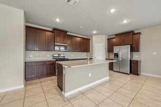 197 Eves Necklace Dr. in Hays, TX - Building Photo - Building Photo