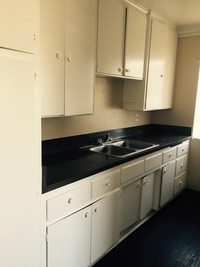 1110 S Kenmore Ave, Unit 6 in Los Angeles, CA - Building Photo - Building Photo