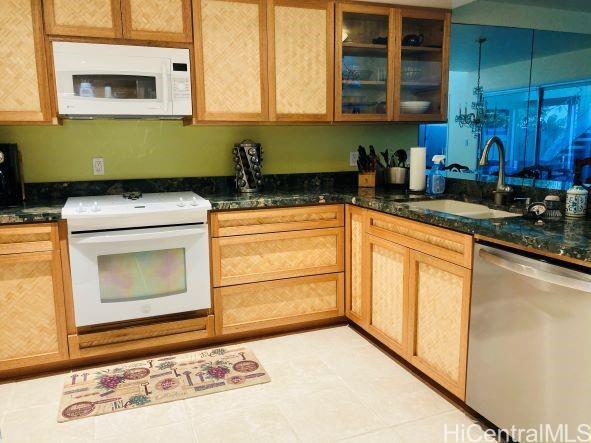 575 Keolu Dr in Kailua, HI - Building Photo - Building Photo