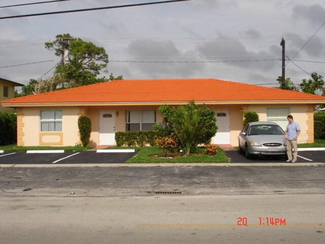 property at 419 SW 15th St