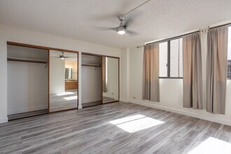 351-351 Koauka Loop in Aiea, HI - Building Photo - Building Photo