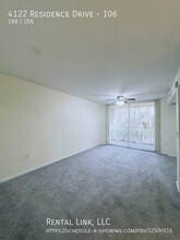 4122 Residence Drive in Ft. Myers, FL - Foto de edificio - Building Photo