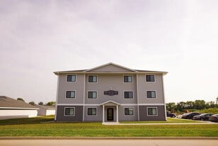 West Brook Apartments in Manchester, IA - Building Photo