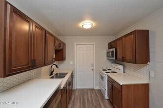 6044 N 21st Ave in Phoenix, AZ - Building Photo - Building Photo