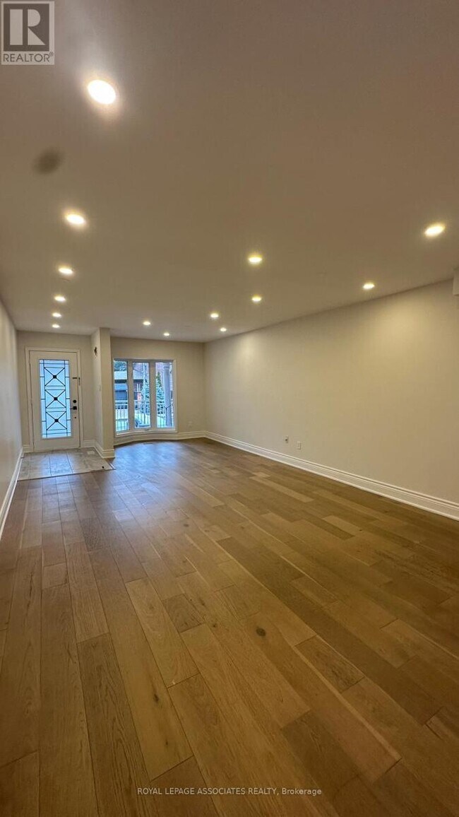 19 Church St in Toronto, ON - Building Photo - Building Photo