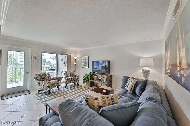 25720 Hickory Blvd in Bonita Springs, FL - Building Photo - Building Photo