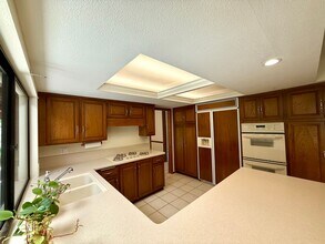 6732 Bluefield Ct in San Diego, CA - Building Photo - Building Photo