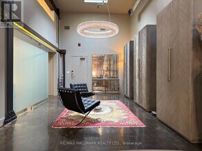 326 Carlaw Ave in Toronto, ON - Building Photo - Building Photo