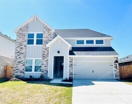 3310 Silverton Dr in Katy, TX - Building Photo