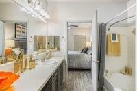 Apex at Royal Oaks photo'