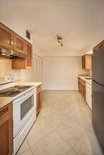 1915 Lavers Cir in Delray Beach, FL - Building Photo - Building Photo