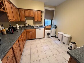 1758 Commonwealth Ave in Boston, MA - Building Photo - Building Photo