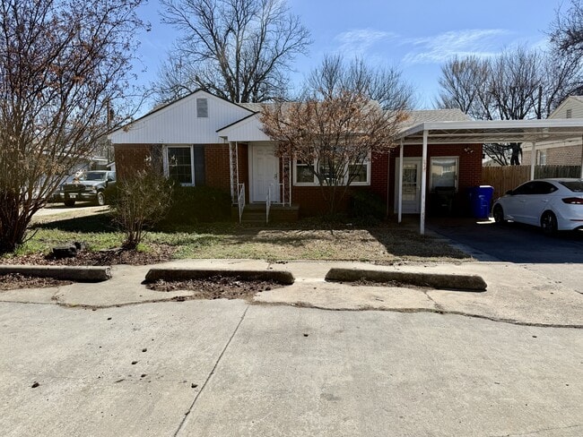 property at 910 Garver St