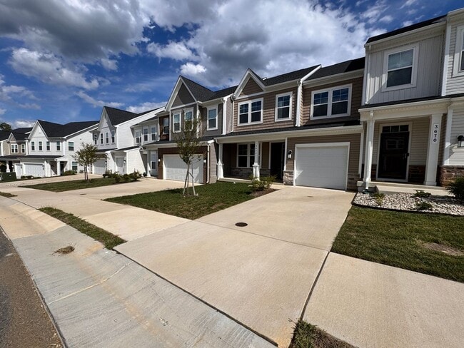 property at 3672 Isaac Cir