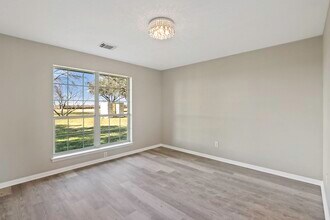 2445 Woods Rd in Brookshire, TX - Building Photo - Building Photo