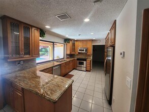 2980 SW 111th Ave in Miami, FL - Building Photo - Building Photo