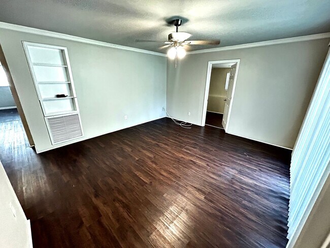 8214 Herlong Rd in Jacksonville, FL - Building Photo - Building Photo