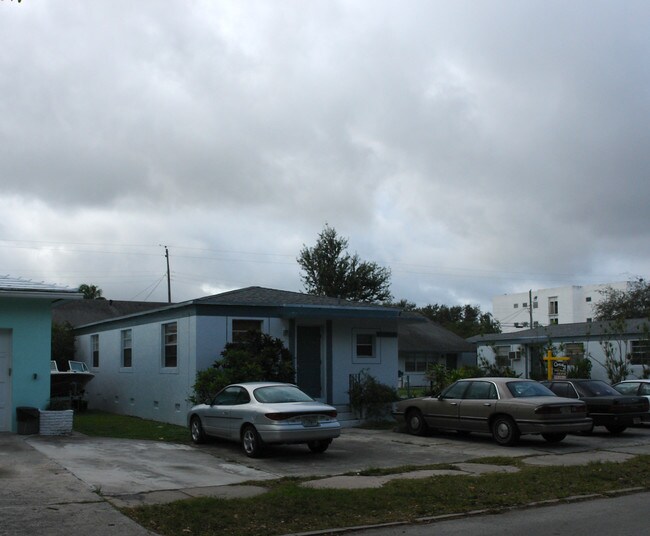 1914-1922 Madison St in Hollywood, FL - Building Photo - Building Photo