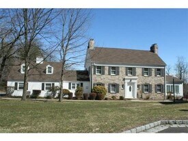 817 Newfield Ave in Stamford, CT - Building Photo