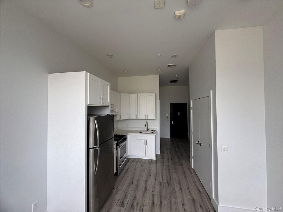 316 Fulton Ave in Hempstead, NY - Building Photo