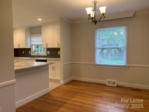 101 Ridgewood Ave in Charlotte, NC - Building Photo - Building Photo