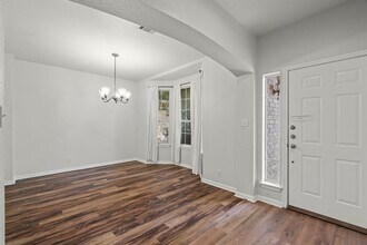 5639 Taylorcrest Dr in Austin, TX - Building Photo - Building Photo