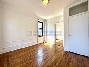 121 La Salle St, Unit 26 in New York, NY - Foto de edificio - Building Photo