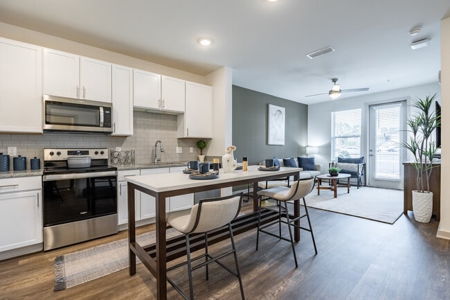 Novo Stockbridge in Stockbridge, GA - Foto de edificio - Interior Photo