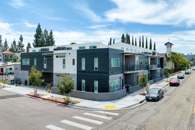 235 E Lexington Ave in El Cajon, CA - Building Photo - Primary Photo