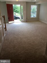 25802 Turlough Terrace in South Riding, VA - Foto de edificio - Building Photo