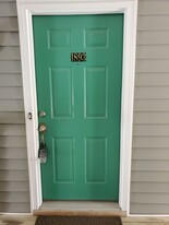 1893 Chantilly Ct in Virginia Beach, VA - Building Photo