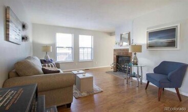 10460 W 81st Pl in Arvada, CO - Foto de edificio - Building Photo
