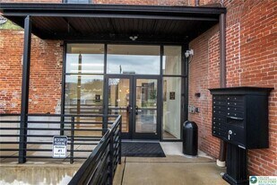 107 Hamilton St in Allentown, PA - Building Photo