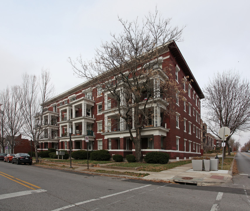 118 43rd St in Kansas City, MO - Building Photo