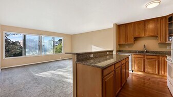 455 Crescent St in Oakland, CA - Building Photo