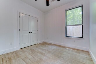 5121 Southwind St in Houston, TX - Building Photo - Building Photo