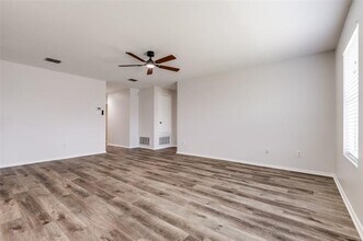 5004 Pacific Wy Dr in Frisco, TX - Building Photo - Building Photo