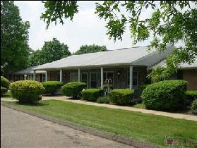 1015 Pittsburgh Ave NW in Canton, OH - Foto de edificio - Building Photo