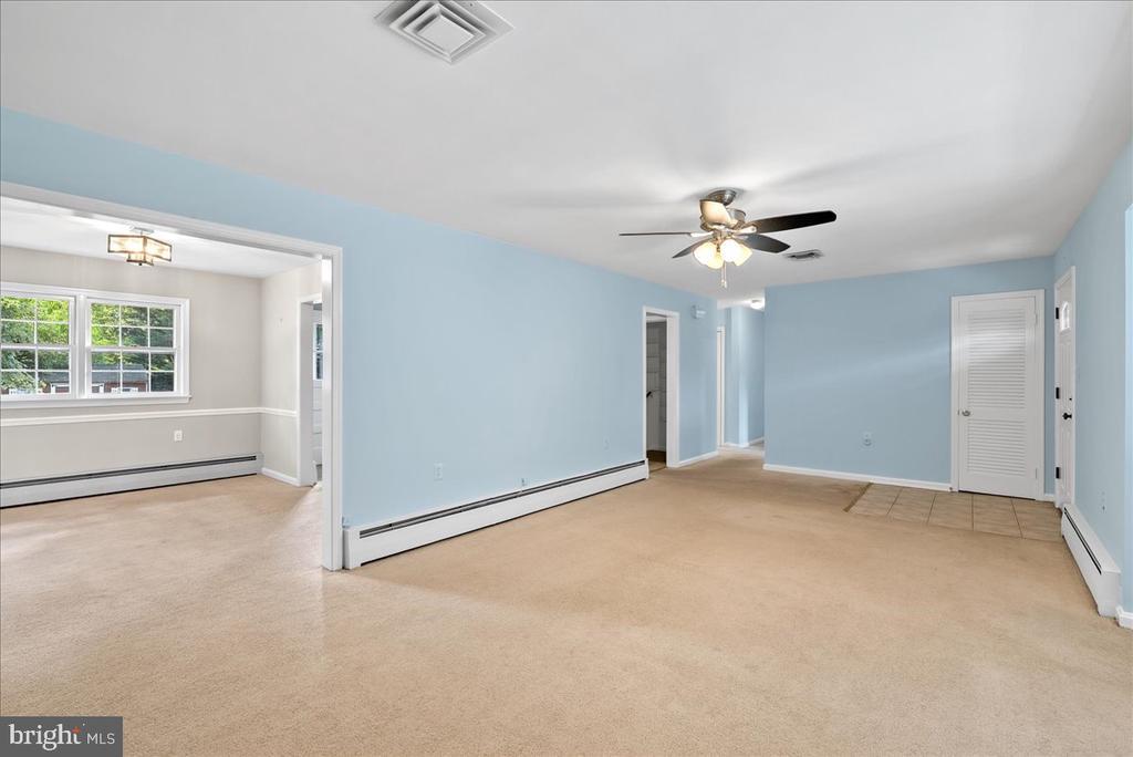 919 Ednor Rd in Silver Spring, MD - Building Photo