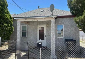 700 Bellevue Pl in Pueblo, CO - Building Photo